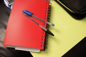 binders-notebooks-pens-159512-1024×683